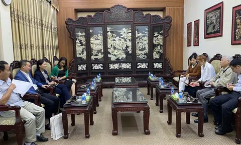 Bảo tàng Lịch sử quốc gia tiếp đón và làm việc với TS Laurel Kendall - Bảo tàng Lịch sử tự nhiên Hoa Kỳ