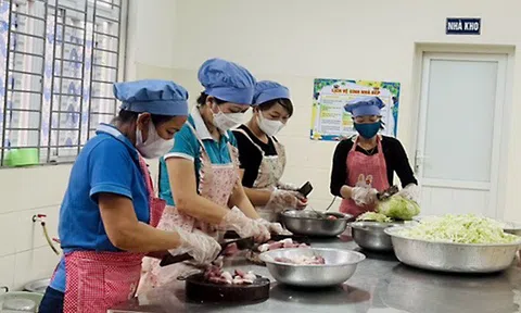 Trường Mầm non Thanh Đình (TP. Việt Trì - Phú Thọ) coi trọng vệ sinh an toàn thực phẩm (VSATTP), góp phần nuôi dạy trẻ phát triển toàn diện