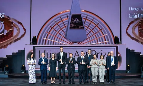 Không chỉ được vinh danh ở hạng mục quan trọng nhất, Vinamilk còn xuất sắc nhận giải thưởng Dự án Bền bỉ tại Human Act Prize