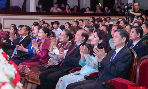 Khai mạc Tuần văn hoá Lào tại Việt Nam: Vun đắp mối quan hệ hữu nghị mẫu mực giữa hai quốc gia