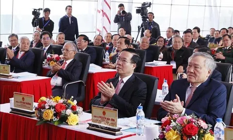 Lễ Công bố Quy hoạch tỉnh Quảng Ngãi thời kỳ 2021 - 2030, tầm nhìn đến 2050; khởi công dự án đường Hoàng Sa - Dốc Sỏi