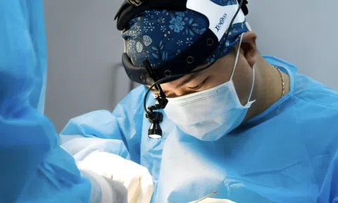 Bác sĩ Nguyễn Xuân Vũ - Đôi bàn tay tài hoa kiến tạo nhan sắc Việt