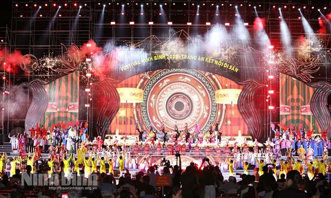 Khai mạc trọng thể Festival Ninh Bình - Tràng An lần thứ II năm 2023 với chủ đề "Sắc màu di sản - Hội tụ và lan tỏa"