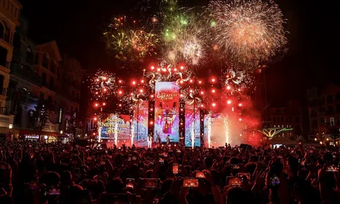 Đại tiệc countdown đón chào năm mới 2024 tại Grand World Hà Nội thu hút lượng du khách khổng lồ gần 160.000 người