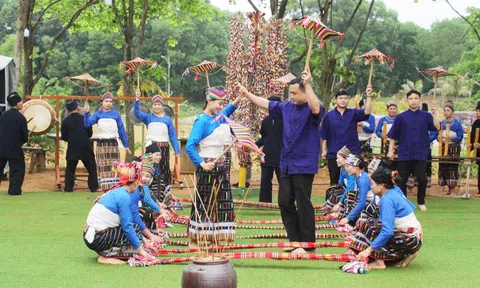 Thưởng thức “Hương xuân Tây Bắc” tại Làng Văn hóa - Du lịch các dân tộc Việt Nam