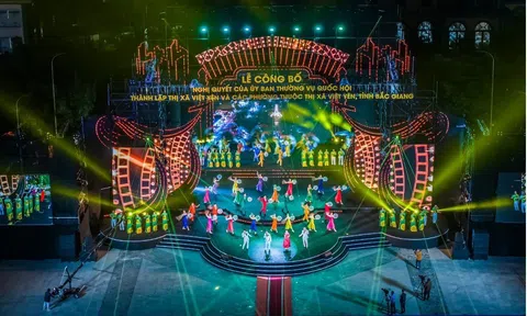 Lễ công bố Nghị quyết của Ủy ban Thường vụ Quốc hội về thành lập thị xã Việt Yên và các phường thuộc thị xã Việt Yên