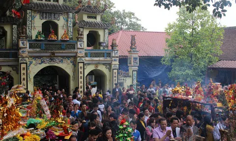 Ban Bí thư yêu cầu tiếp tục thực hiện nghiêm công tác quản lý và tổ chức lễ hội theo quy định