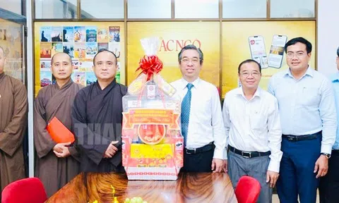 Phó Bí thư Thành ủy TPHCM Nguyễn Phước Lộc thăm, chúc Tết Báo Giác Ngộ