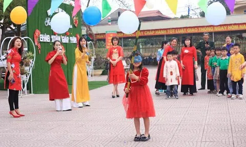 Trường tiểu học Chu Hóa (Việt Trì - Phú Thọ) hoạt động vui xuân buổi học đầu tiên sau kỳ nghỉ Tết Nguyên đán Giáp Thìn