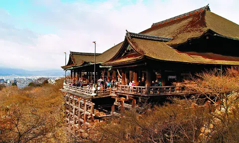 Cách Kyoto (Nhật Bản) duy trì cân bằng giữa truyền thống văn hóa và phát triển du lịch là kinh nghiệm quý báu cho Việt Nam