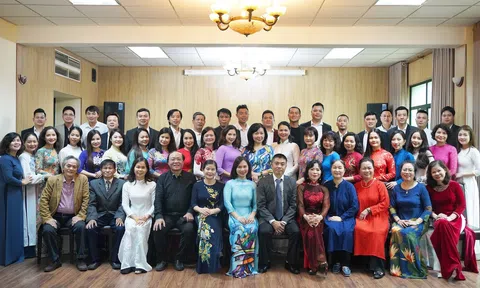 Cả 3 giảng viên khoa Âm nhạc Truyền thống - Học viện Âm nhạc Quốc gia Việt Nam được trao tặng danh hiệu NSND