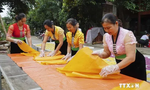 Nghề làm bánh khẩu xén, bánh chí chọp ở Điện Biên là di sản văn hóa quốc gia