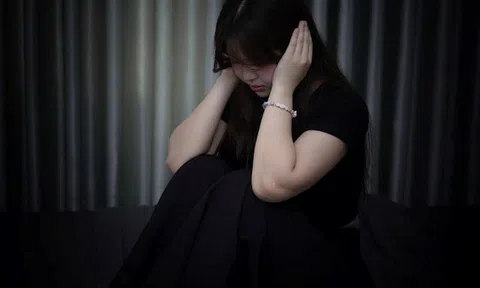 Ngẫm lại những điều chúng ta còn thiếu trong cuộc sống qua bộ ảnh “S'ENTENDRE” của các bạn sinh viên trường Báo