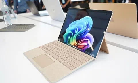 Mục sở thị Microsoft Surface Pro mới: Sử dụng chip Snapdragon X, tích hợp sẵn AI