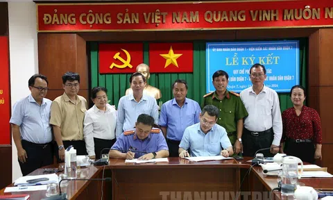 UBND Quận 7 và Viện Kiểm sát Nhân dân Quận 7 ký kết quy chế phối hợp công tác
