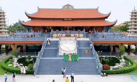 Chùa Vĩnh Nghiêm - công trình kiến trúc Phật giáo độc đáo của TP Hồ Chí Minh