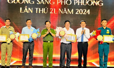 19 tập thể, cá nhân được tuyên dương "Gương sáng phố phường" lần thứ 21 năm 2024