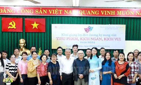 130 học viên tham gia lớp bồi dưỡng kỹ năng viết tiểu phẩm, kịch ngắn, kịch vui năm 2024