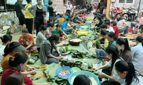 Tình người trải qua những nỗi đau từ bão lũ