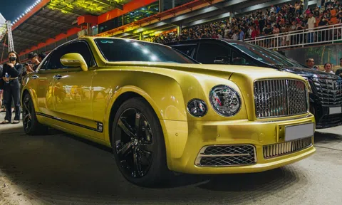 Siêu phẩm Bentley Mulsanne EWB của vợ chồng bà Nguyễn Phương Hằng có gì đặc biệt?