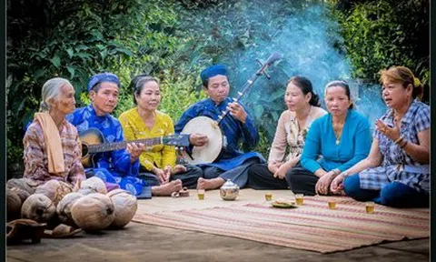 Vĩnh Long nâng cao vai trò quản lý, định hướng bảo tồn và phát triển di sản nghệ thuật Đờn ca tài tử trong cộng đồng