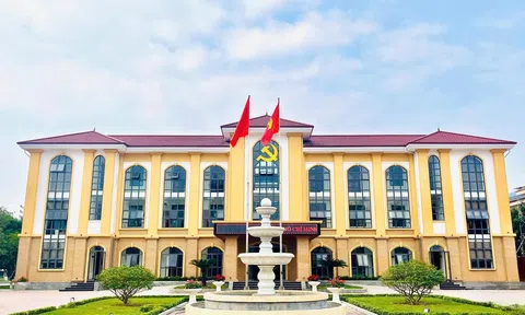 Năm 2024, Đảng bộ thị xã Hồng Lĩnh đã phát huy tinh thần năng động, sáng tạo, đạt kết quả tích cực trên các lĩnh vực