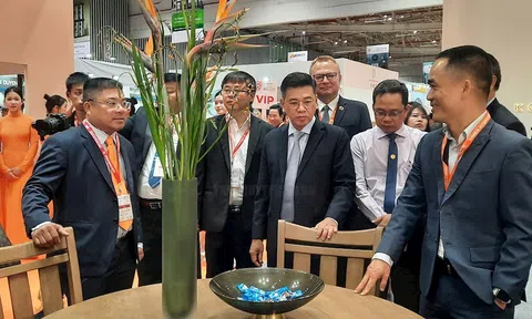 Khai mạc Hội chợ quốc tế đồ gỗ và mỹ nghệ xuất khẩu Việt Nam - VIFA EXPO 2025