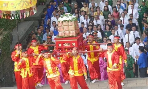 TPHCM thông báo về việc treo cờ Tổ quốc và các hoạt động Lễ giỗ Tổ Hùng Vương năm 2025