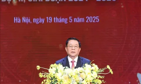 Trao giải sáng tác về "Học tập và làm theo tư tưởng, đạo đức, phong cách Hồ Chí Minh"