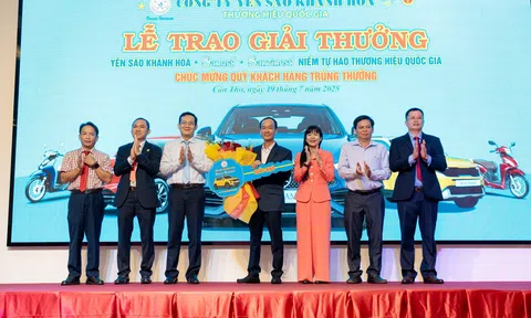 Yến sào Khánh Hòa trao giải Nhì xe ô tô Kia New Sonet 2025 cho khách hàng tại Cần Thơ