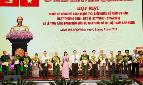 TP.Hồ Chí Minh tổ chức họp mặt người có công và truy tặng danh hiệu Bà Mẹ Việt Nam Anh hùng