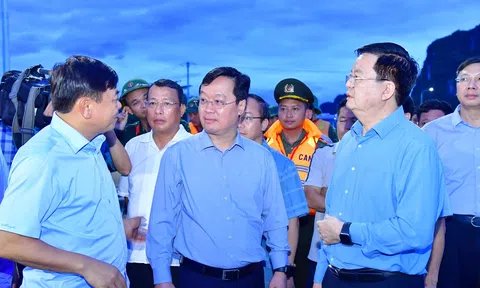 Phó Thủ tướng Mai Văn Chính kiểm tra, chỉ đạo công tác khắc phục lũ lụt tại Nghệ An