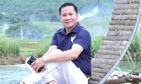 Hình bóng người mẹ trong thơ TS. Đinh Văn Tới: Một kiếp tảo tần, lặng thầm