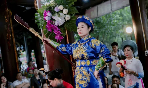 Nghệ nhân đồng thầy Đàm Thị Bình - Người giữ lửa tín ngưỡng và văn hóa dân tộc