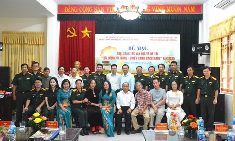 Bế mạc Trại sáng tác văn học về đề tài “Lực lượng vũ trang và chiến tranh cách mạng” năm 2025