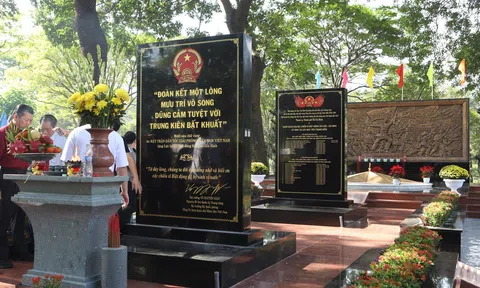 Trang trọng khánh thành Bia tưởng niệm cán bộ, chiến sĩ Biệt động Sài Gòn – Gia Định