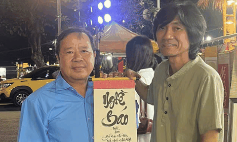 Tản mạn đầu Xuân: Những ông đồ cho chữ và nét đẹp văn hóa truyền thống trong dòng chảy thời gian