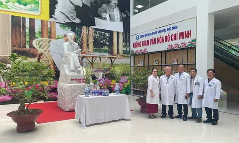 Bệnh viện Đa khoa Khu vực Hóc Môn khánh thành tượng Chủ tịch Hồ Chí Minh, lan tỏa giá trị Không gian Văn hóa Hồ Chí Minh