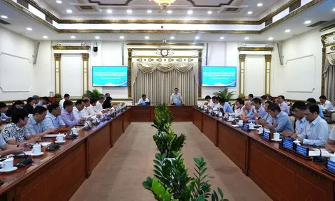 TP.HCM đặt mục tiêu hoàn thành chỉ tiêu tăng trưởng GRDP năm 2026, thúc đẩy phát triển công nghiệp và năng lượng