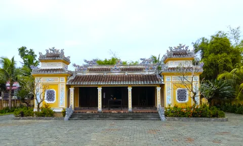 Về xã Xuân Phú, thành phố Đà Nẵng chiêm bái đình Tam vị Tiền hiền gần 600 năm tuổi và tìm hiểu nguồn gốc "làng tổ cãi"