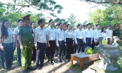 Phường Đồng Hới (Quảng Trị): Tổ chức dâng hương tri ân tại Mộ Đại tướng Võ Nguyên Giáp và các di tích lịch sử cách mạng