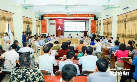 Bảo vệ nền tảng tư tưởng của Đảng từ thực tiễn đời sống