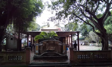 Linh thiêng đền Yên Đại