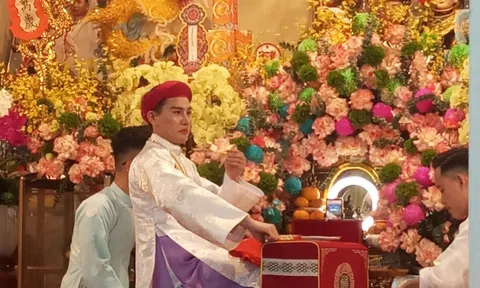 Điện Liên Hoa (Hương Khê - Hà Tĩnh): Tổ chức Chương trình Giao lưu Thực hành tín ngưỡng thờ Mẫu Tam phủ và trao quà từ thiện