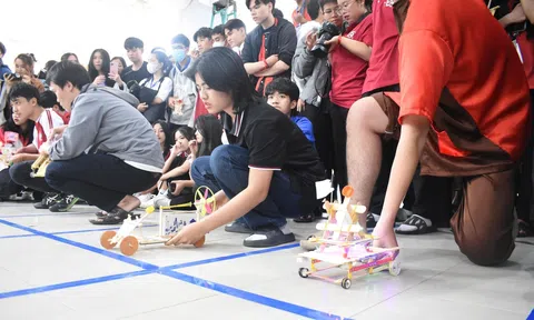 TP Đà Nẵng: Trường THPT Thanh Khê sôi nổi với hoạt động “Sáng tạo Trẻ”