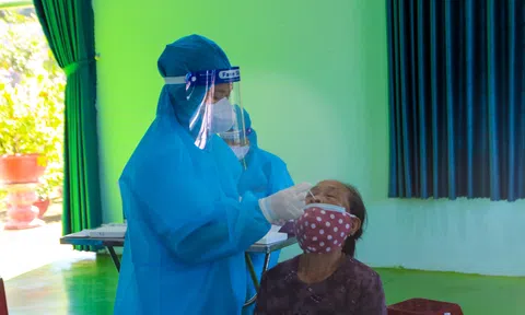 Quảng Ngãi xét nghiệm Covid-19 miễn phí cho vùng nguy cơ lây nhiễm cao
