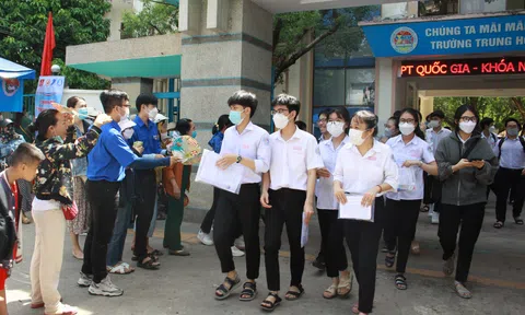 Thủ khoa khối B tỉnh Quảng Ngãi mong muốn trở thành bác sĩ