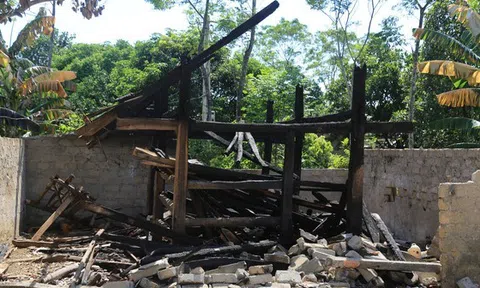 Hà Tĩnh: Triệu tập nữ sinh lớp 8 liên quan đến vụ hàng loạt nhà ở, nhà rơm bị cháy