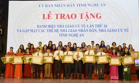 Nghệ An trao tặng danh hiệu Nhà giáo Ưu tú lần thứ 16