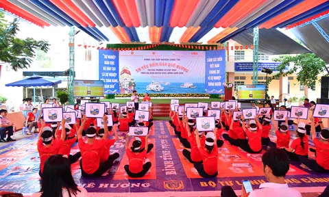 Kiên Giang: Bộ Tư lệnh Vùng Cảnh sát biển 4 đồng hành với như dân huyện Kiên Lương